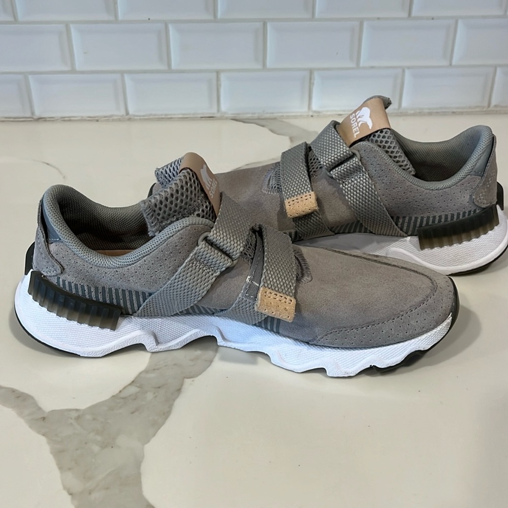 Sorel women’s Velcro tennis shoes, size 7.5. Worn twice